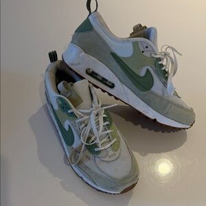 Nike Women's Sneakers in Green and White